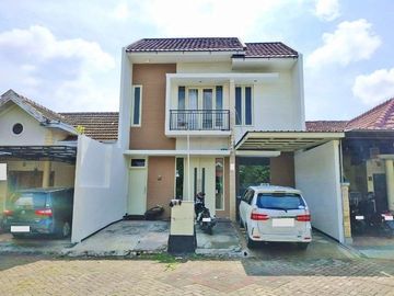 Rumah 2 Lantai Luas 121 di Sengkaling kota Malang