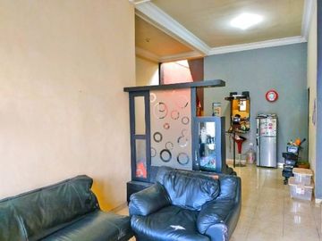 Rumah 2 Lantai Luas 121 di Sengkaling kota Malang