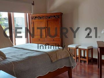 CASA EN VENTA DE LUJO,TUMBACO