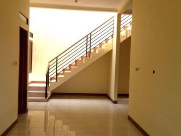 Rumah Second 1 Lnt, LT 114 m&sup2;, Rp 920 Juta, di Cipayung, Dep