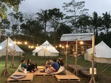 Rumah Villa Berkabut di Cipanas Puncak SHM