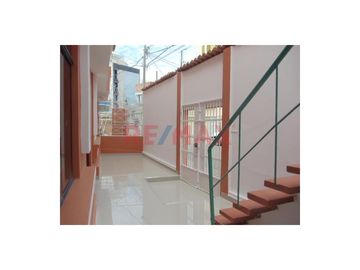 ¡Oportunidad Exclusiva para Inversionistas! 

📍 Ubicado estratégicamente en Los Tumbos 297, Chiclayo, este local comercial representa la inversión p
