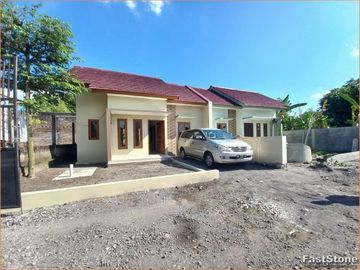 Rumah Siap Huni Selatan Puskesmas Prambanan
