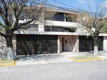 Circuito Novelistas Casa en Venta Satélite Naucalpan