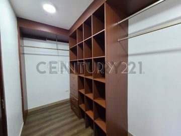 Casa en Venta en Urbanización Biblos, Samborondón