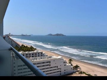 Departamentos en Peninsula Mazatlán torre 200 en preventa vista al mar
