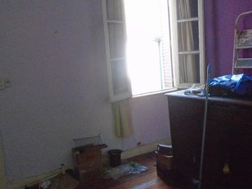 Casa 6amb en esquina en Pasajes de Parque Chacabuco Ideal 2 Flias A RECICLAR