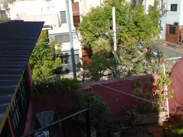 Casa 6amb en esquina en Pasajes de Parque Chacabuco Ideal 2 Flias A RECICLAR