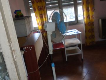 Casa 6amb en esquina en Pasajes de Parque Chacabuco Ideal 2 Flias A RECICLAR