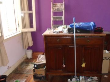 Casa 6amb en esquina en Pasajes de Parque Chacabuco Ideal 2 Flias A RECICLAR