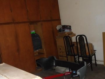 Casa 6amb en esquina en Pasajes de Parque Chacabuco Ideal 2 Flias A RECICLAR