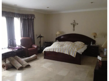 LOS OLIVOS. Av Leopoldo Carrera terreno comercial ideal para proyecto