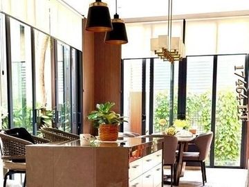 Dijual Rumah 3 Lt Fully Furnished Bergaya Resor Modern Yang Indah