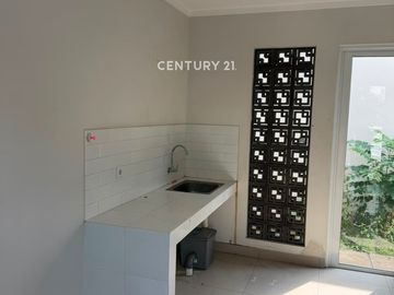 Rumah 2 Lantai Siap Huni D Cluster Dayana Summarecon Bandung