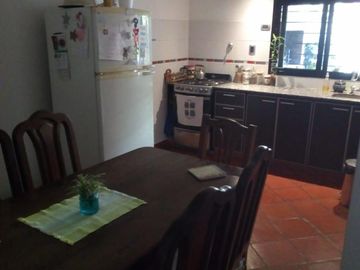 Casa lote propio 3 amb. con garage y fondo parquizado