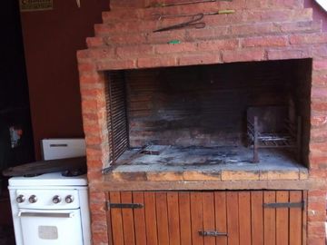 Casa lote propio 3 amb. con garage y fondo parquizado