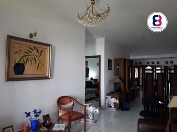 RUMAH NYAMAN ASRI DIKAWASAN YANG STRATEGIS BINTARO AMAN DAN BEBAS BANJIR