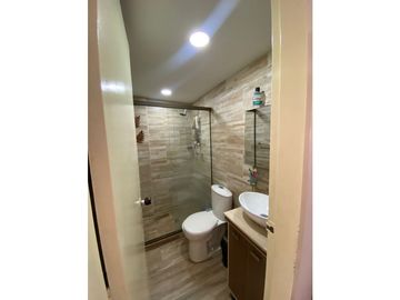 Apartamento en Venta, Loma de los Bernal en la Comuna 16 de Medellín