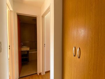 Departamento de 3 ambientes con cochera en venta zona Lanus Oeste