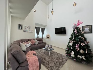 CASA EN VENTA CON RECÁMARA EN PB. FRACC. PASEO DEL PARQUE CON CASA CLUB, GIMNASIO, CANCHAS DEPORTIVAS
