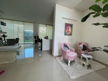 CASA EN VENTA CON RECÁMARA EN PB. FRACC. PASEO DEL PARQUE CON CASA CLUB, GIMNASIO, CANCHAS DEPORTIVAS