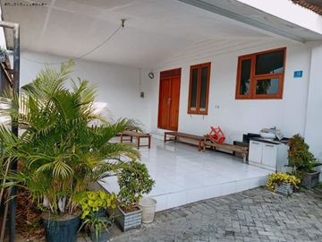 Rumah Bulu Jaya Lontar Hadap Utara, Pln 2200