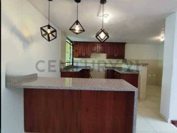 Venta de casa Santa Lucia Norte de Quito