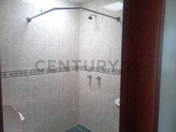 Venta de casa Santa Lucia Norte de Quito