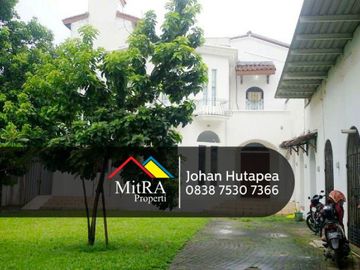 Rumah Murah dengan bangunan kokoh, Unik di pinggir Jalan Raya pondok Ranji Tangerang