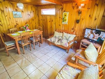 Venta propiedad 550 m2 en Lican Ray, tres cabañas a pasos de la playa y centro