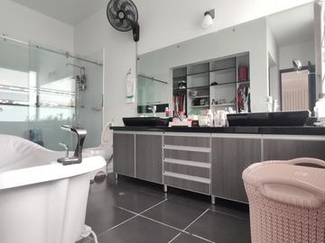 casa en venta en los trapiches. Cod V20647