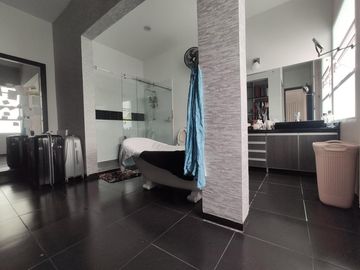 casa en venta en los trapiches. Cod V20647
