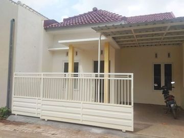 Rumah Mewah dekat Kawasan Bisnis Sawojajar di Ragil Permai