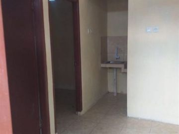 Rumah Baru 1 Lnt, LT 30 m&sup2;, Rp 135 Juta, di Sawangan, Depok.