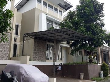 Rumah Mewah Strategis di Bukit Wahid, Manyaran, Semarang Barat. Dekat Pusat Kota