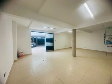 RENTA DE OFICINA A UNOS PASOS DE SALVADOR NAVA