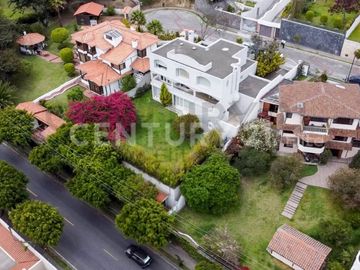 HERMOSA CASA EN VENTA SECTOR TANDA