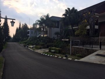 Rumah Cantik di Dago Dekat Tubagus Ismail & Dipatiukur