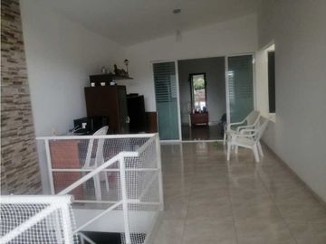 Casa en venta en el Caney sur de Cali. (A. M)
