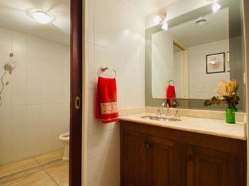 Chalet en venta en Castelar Norte