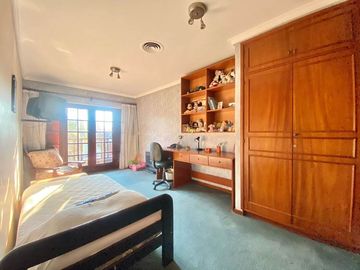 Chalet en venta en Castelar Norte