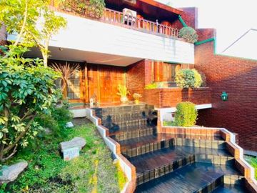 Chalet en venta en Castelar Norte