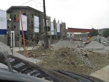 Quezon City Congressional Zen House For
