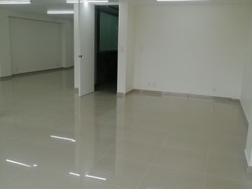 RENTA EDIFICIO NUEVO, TLALNE, LA ROMANA IDEAL CLÍNICA,OFICINA,LABORATORIO,ETC.
