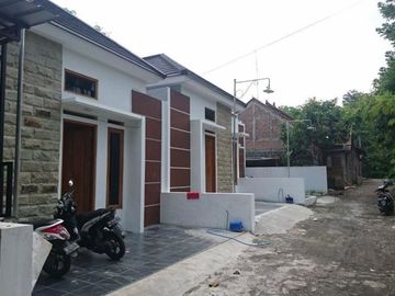 RUMAH KOST SIAP HUNI DEKAT KAMOUS UMY