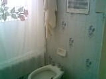 DEPTO DE 4 AMBIENTES SOBRE AV CORRIENTES Y DORREGO,-