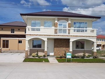 Alexandra -- your 4-BR Mansion in Angeles City