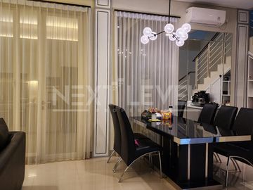 Dijual Rumah Minimalis Nyaman di Citraland The Greenlake Surabaya Barat