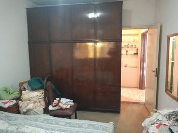 VENTA DE CASA 4 AMB. EN LOTE PROPIO