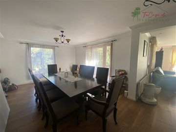 Casa en condominio en venta 7D/3B quincho pisc. en Talagante